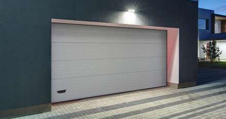 Porte de garage sectionnelle